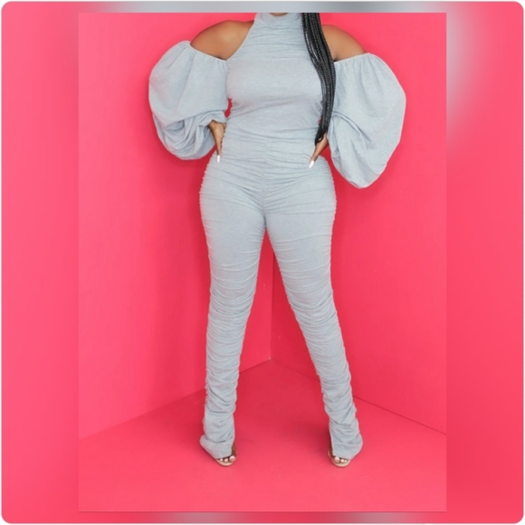 Halter Top Jumpsuit - Picture 4 of 5